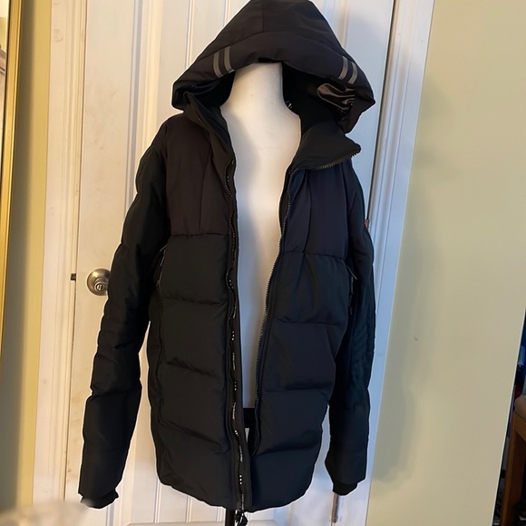 Men’s Canada goose XL Hybridge down coat - Picture 4 of 9
